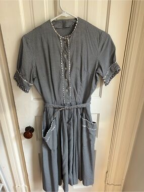 Vintage Black & White Gingham Midi Shirt Dress with Tie Waist